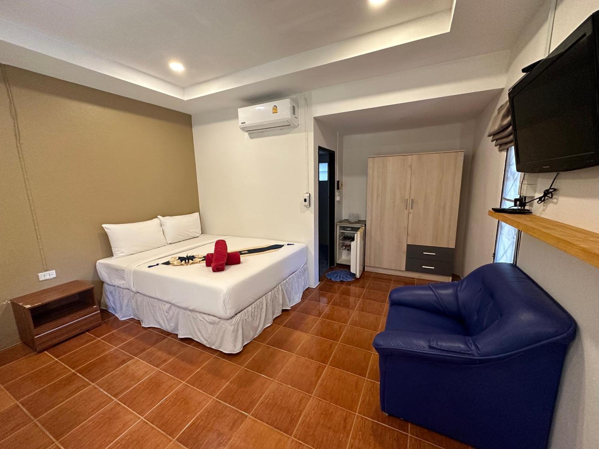 Silver Beach Resort Ламаи-Бич Экстерьер фото